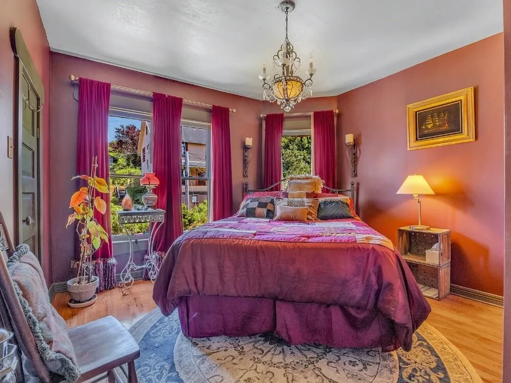 1900 Victorian house Astoria Oregon - 36 - bedroom.jpg