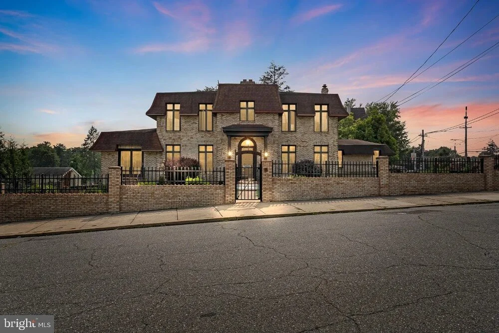 1925 brick house Philadelphia Pennsylvania - 1 - front view.jpg