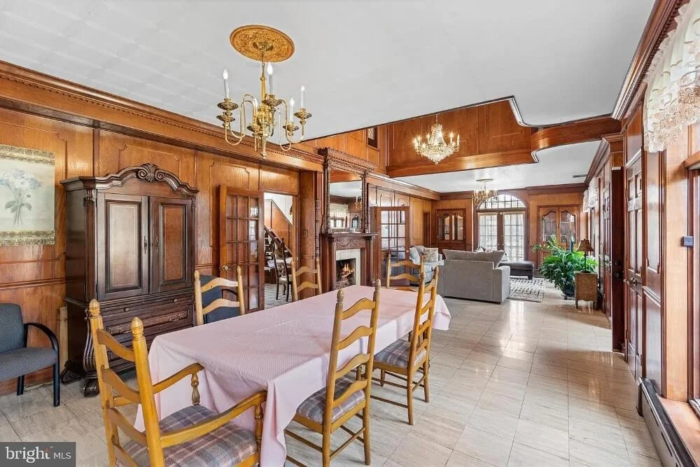 1925 brick house Philadelphia Pennsylvania - 9 - dining room.jpg