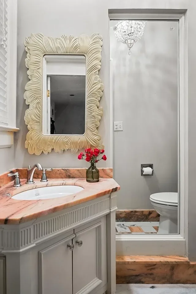 1928 Mediterranean house Cookeville Tennessee - 54 - bathroom.webp