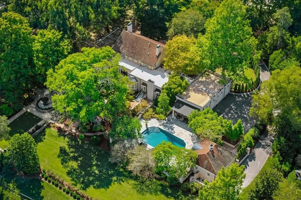 1928 Mediterranean house Cookeville Tennessee - 92 - aerial view.webp