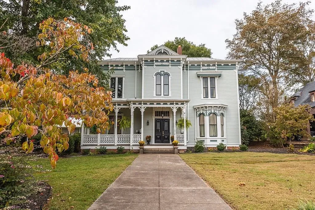 The Vaughan House 1888 Italianate style South Boston Virginia - 70 - front view.webp