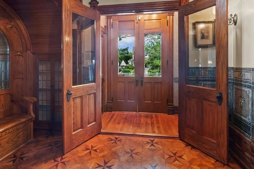 1885 Queen Anne house Oshkosh Wisconsin - 3 - front door.jpg