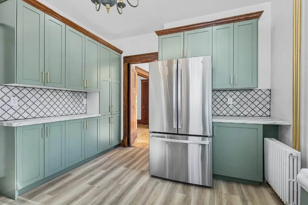 1908 Victorian house Shawano Wisconsin - 29 - kitchen.jpg
