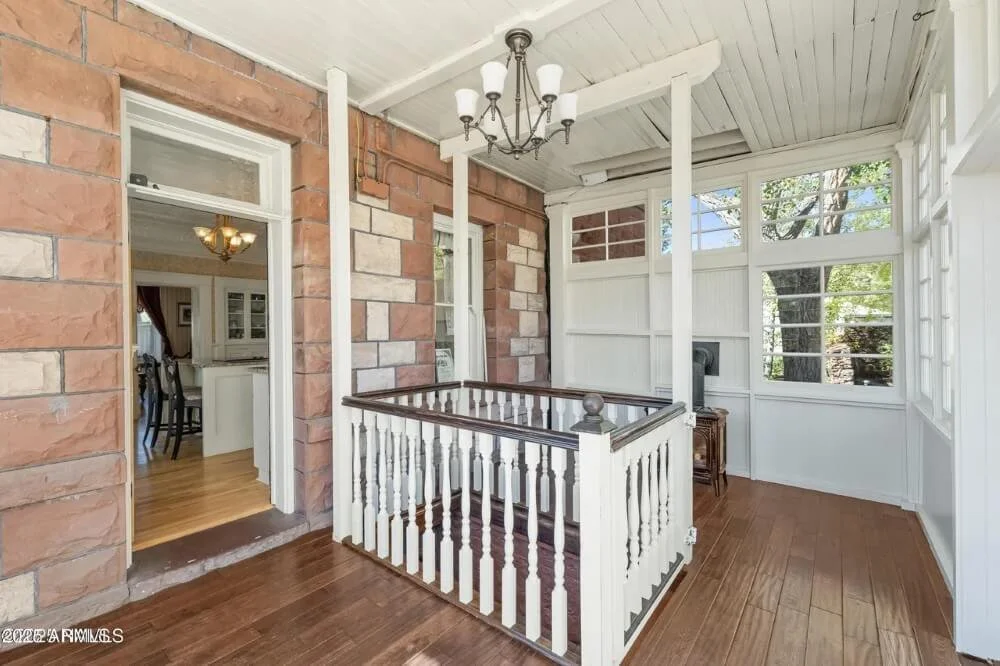 The England House 1902 Victorian style Flagstaff Arizona - 36 - sunroom.jpg