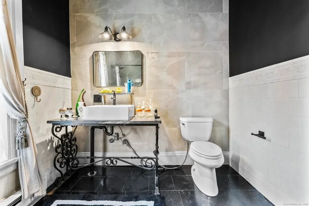 1900 Victorian house Hartford Connecticut - 34 - bathroom.jpg