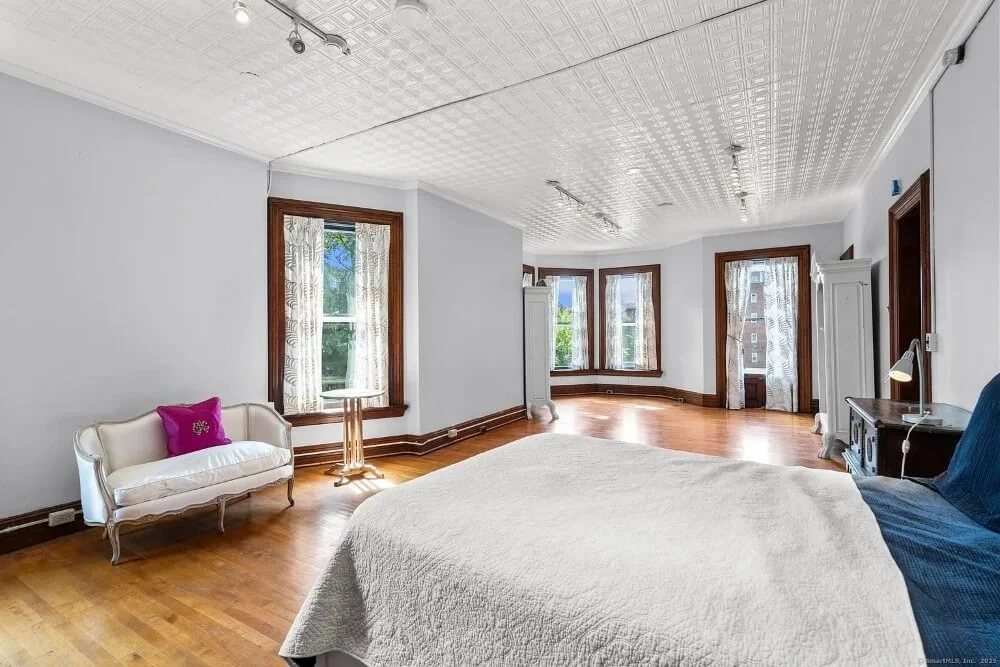 1900 Victorian house Hartford Connecticut - 36 - bedroom.jpg