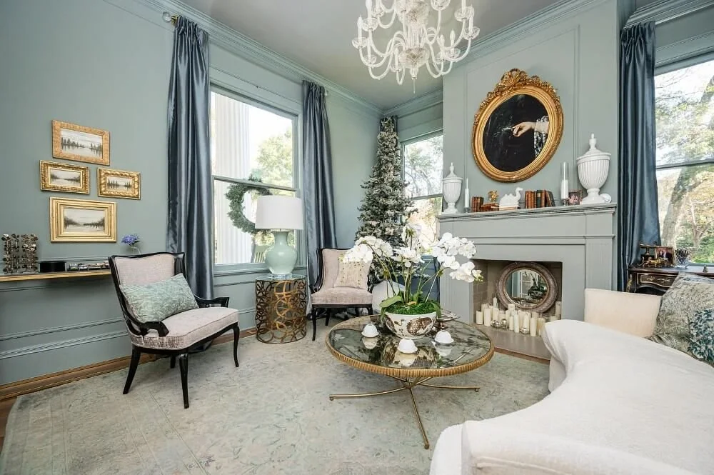 1905 Greek Revival house Madison Georgia - 11 - living area.jpg