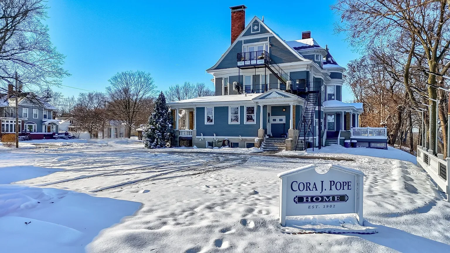 The Cora J. Pope Home, 1902 Victorian style in Ottawa, Illinois - $685k