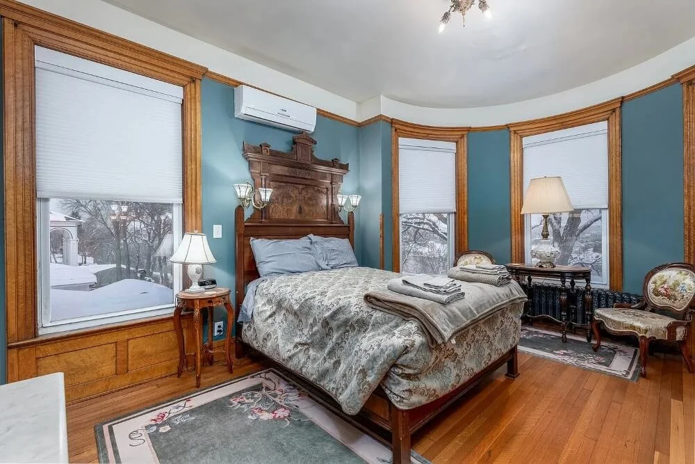 The Cora J Pope Home 1902 Victorian Ottawa Illinois - 30 - bedroom.jpg