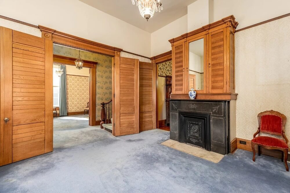 1900 American Foursquare Ottawa Illinois - 7 - living room.jpg