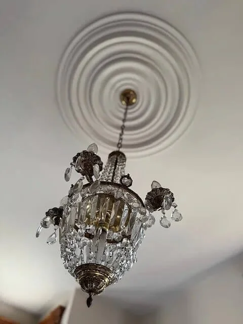 1900 American Foursquare Ottawa Illinois - 25 - details.jpg