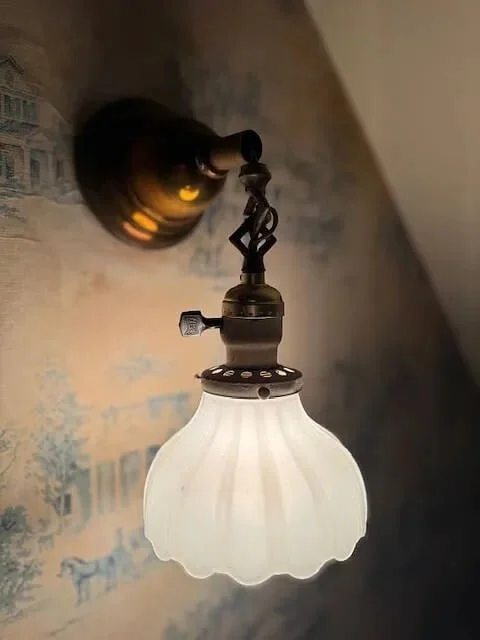 1900 American Foursquare Ottawa Illinois - 27 - details.jpg