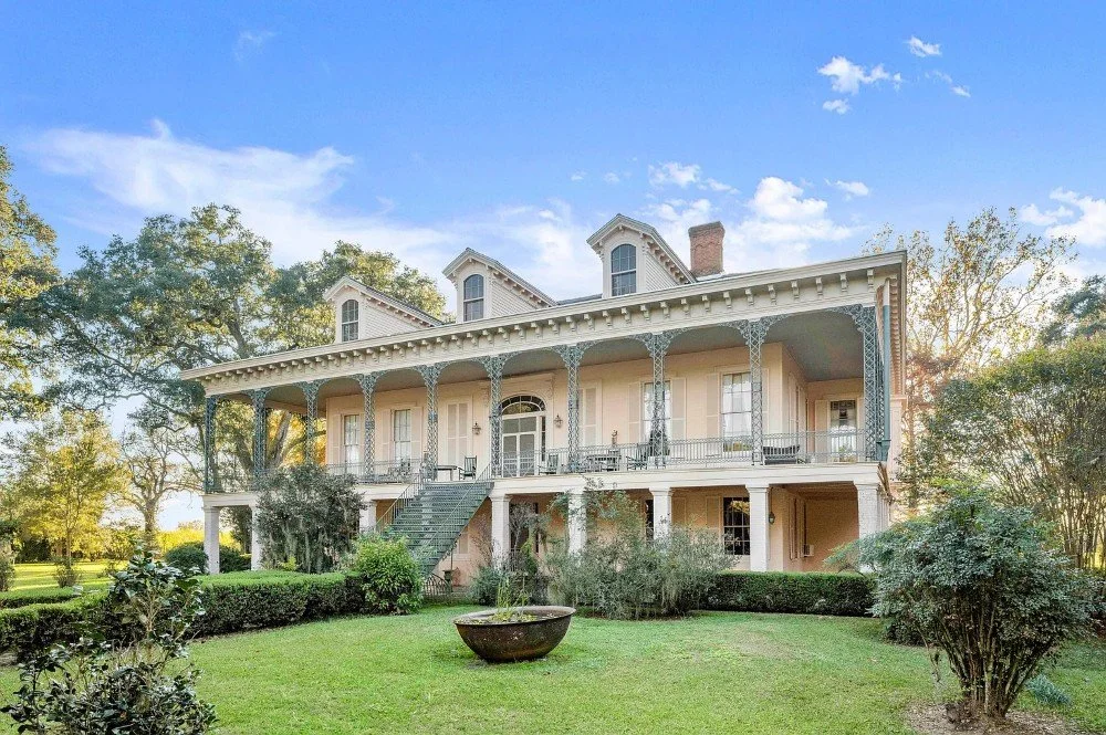 Lakeside 1830 French Creole Greek Revival Batchelor Louisiana - 40 - front view.webp