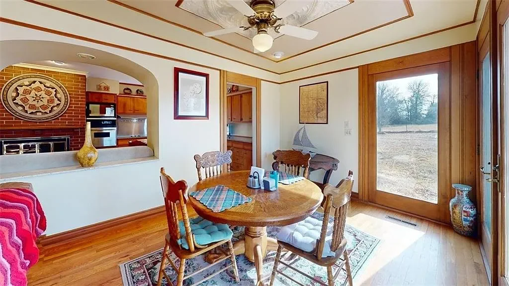 1920 Farmhouse Nevada Missouri - 16 - dining room.webp