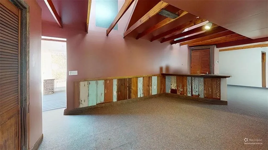 1920 Farmhouse Nevada Missouri - 32 - room.webp