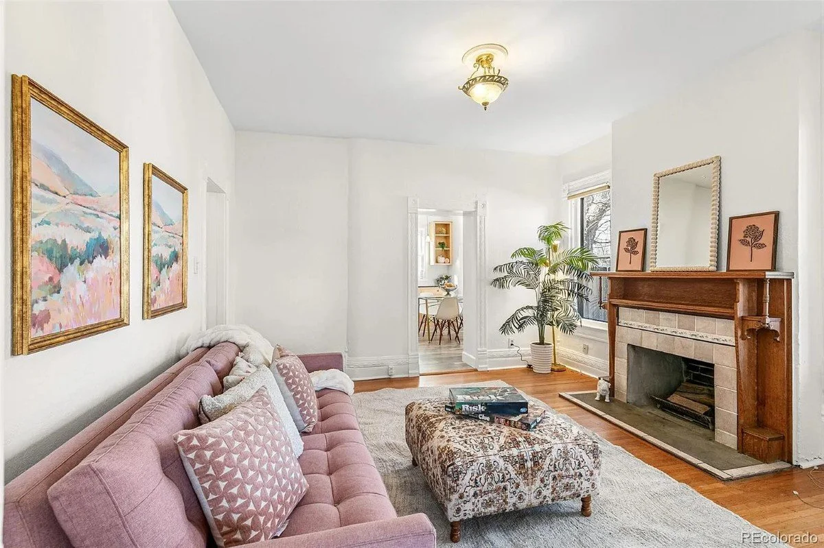 1892 Victorian house Denver Colorado - 15 - family room.webp