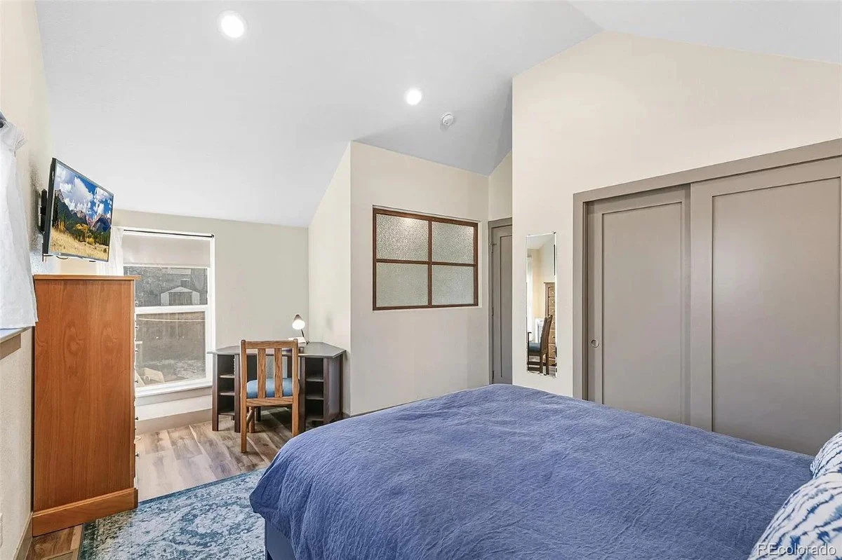 1892 Victorian house Denver Colorado - 39 - bedroom.webp