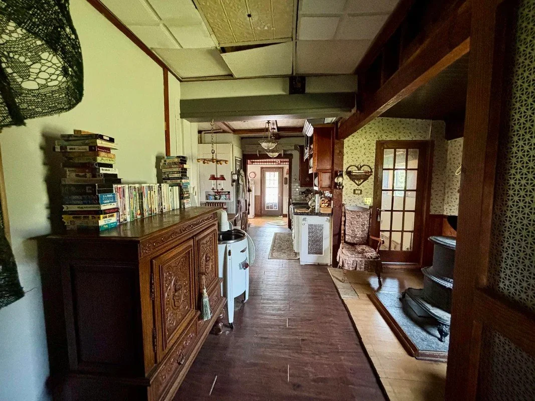 1883 Victorian house Newberry Michigan - 35 - main level.webp