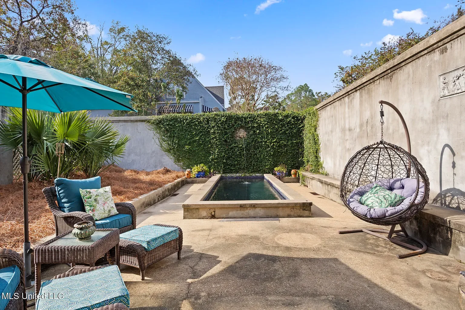 1937 Spanish Colonial house Jackson Mississippi - 11 - pool.webp