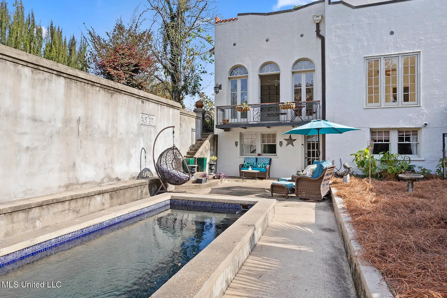 1937 Spanish Colonial house Jackson Mississippi - 12 - pool.webp