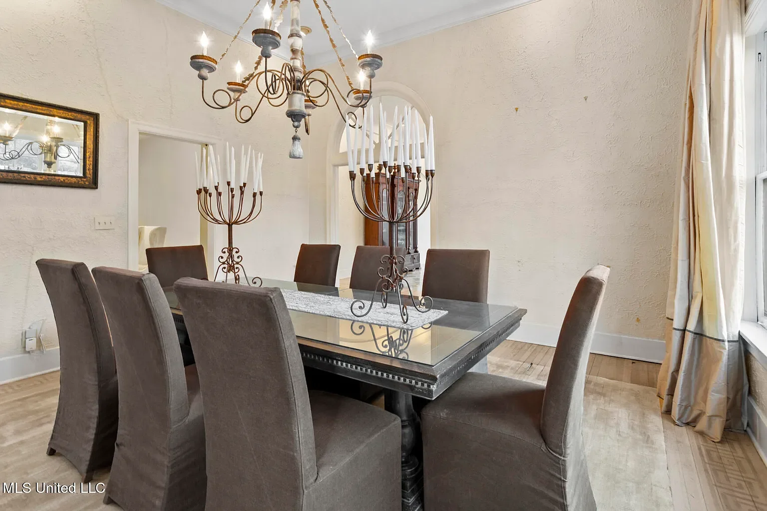 1937 Spanish Colonial house Jackson Mississippi - 15 - dining room.webp