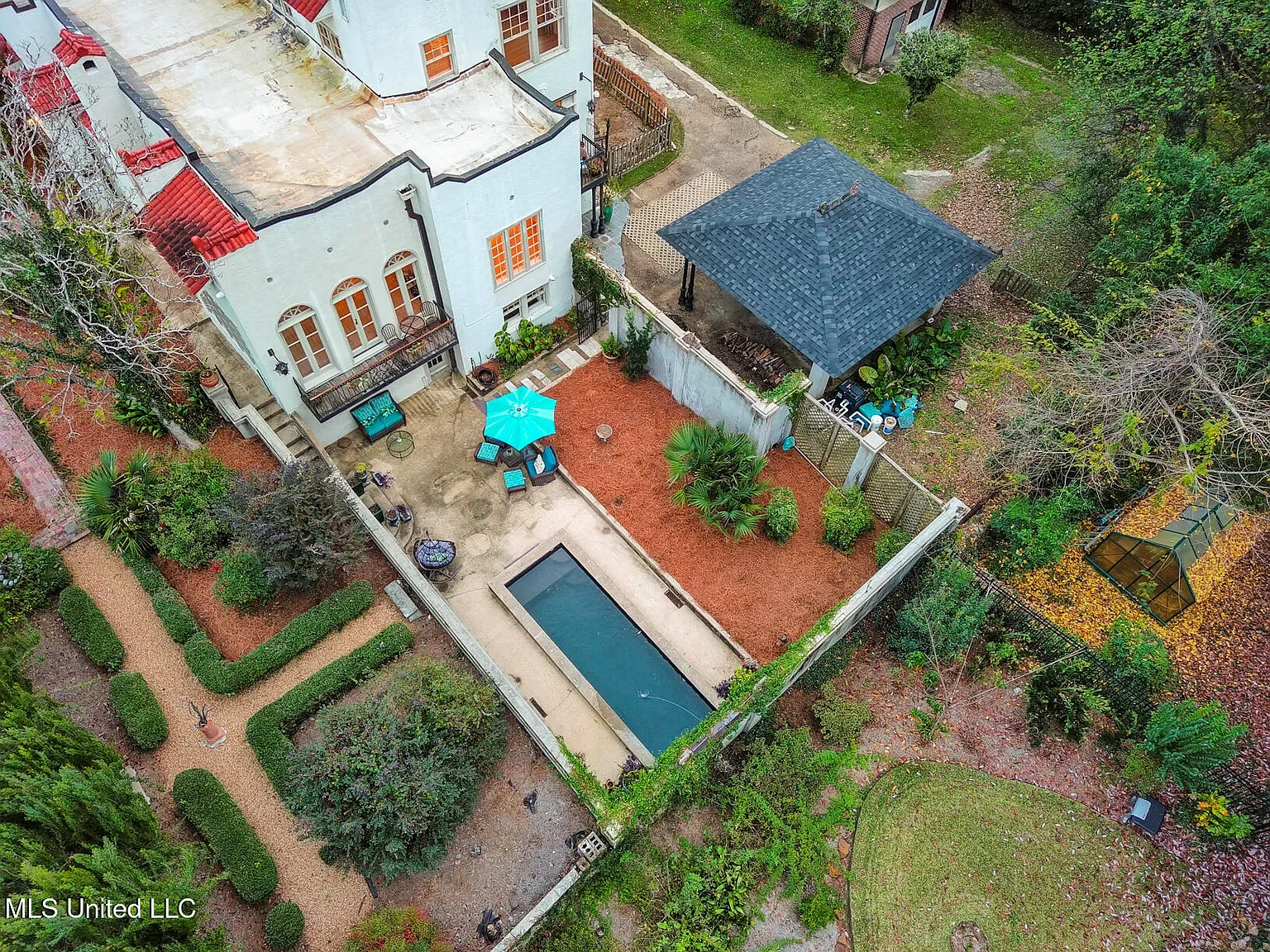 1937 Spanish Colonial house Jackson Mississippi - 40 - top view.webp