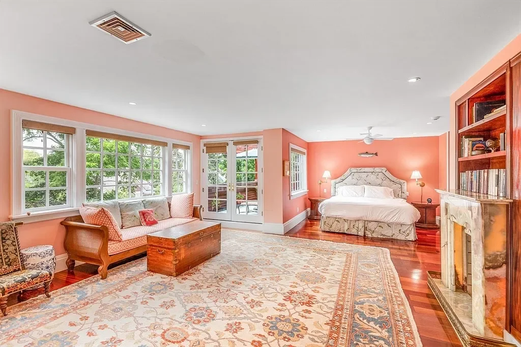 1899 Queen Anne house Boston Massachusetts - 14 - bedroom.webp