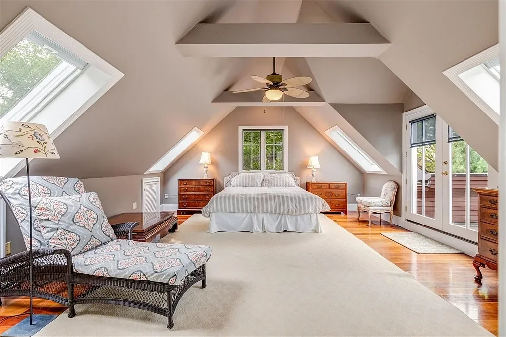 1899 Queen Anne house Boston Massachusetts - 16 - bedroom.webp