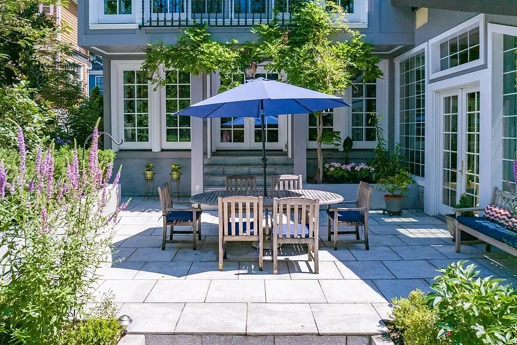 1899 Queen Anne house Boston Massachusetts - 22 - backyard.webp