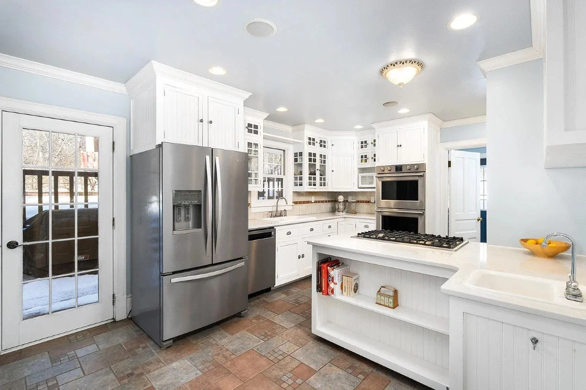 1892 Traditional house Duluth Minnesota - 16 - kitchen.webp