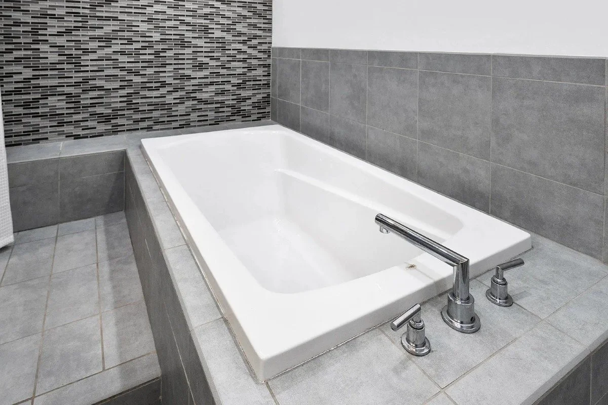 1892 Traditional house Duluth Minnesota - 21 - bathroom.webp