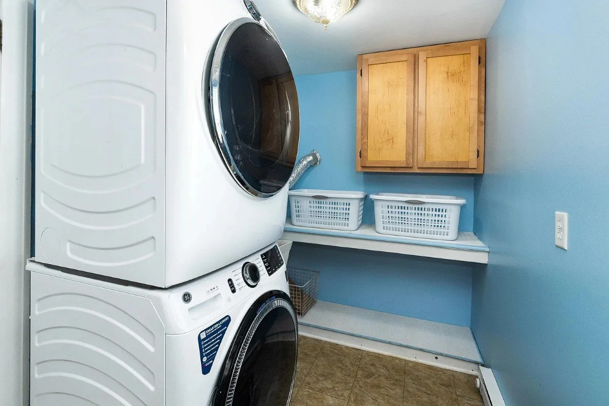 1892 Traditional house Duluth Minnesota - 22 - laundry.webp