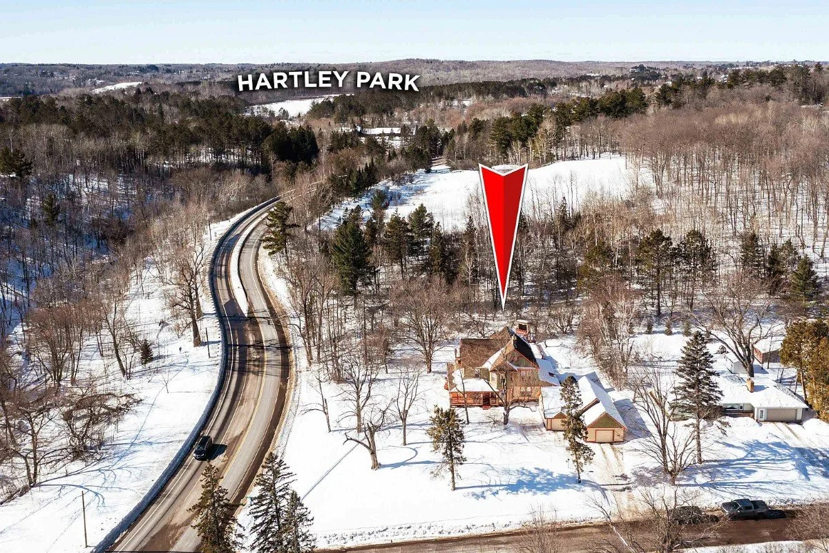 1892 Traditional house Duluth Minnesota - 42 - aerial view.webp