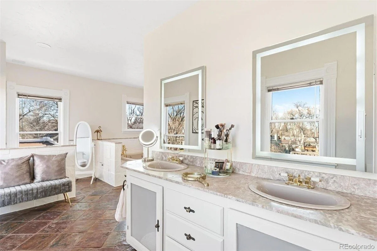 1891 William Lang Victorian house Denver Colorado - 32 - bathroom.jpg