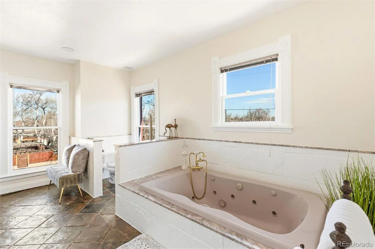 1891 William Lang Victorian house Denver Colorado - 34 - bathroom.jpg