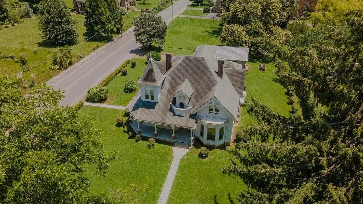 1897 Victorian house Rogersville Tennessee - 5 - top view.webp
