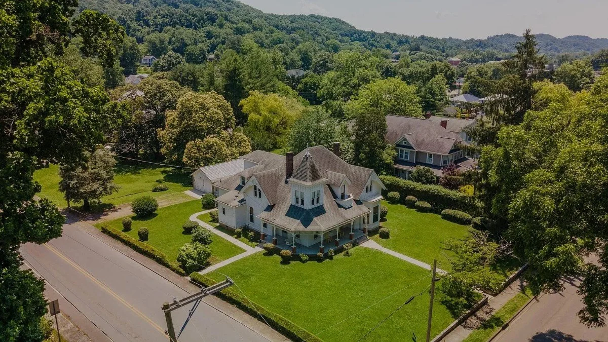 1897 Victorian house Rogersville Tennessee - 6 - top view.webp