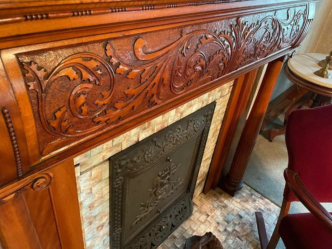 1897 Victorian house Rogersville Tennessee - 15 - fireplace.webp