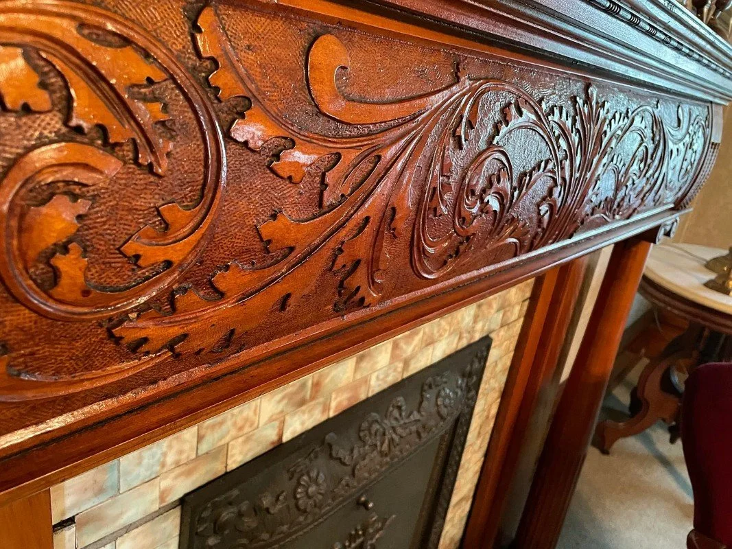 1897 Victorian house Rogersville Tennessee - 16 - fireplace.webp