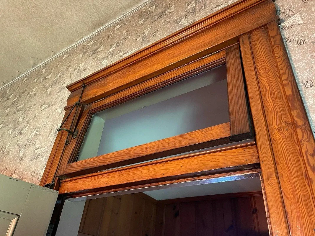 1897 Victorian house Rogersville Tennessee - 17 - door.webp