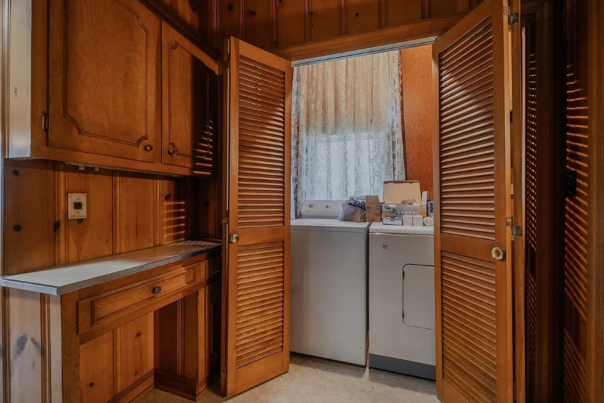 1897 Victorian house Rogersville Tennessee - 29 - laundry.webp