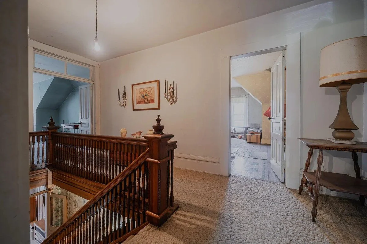 1897 Victorian house Rogersville Tennessee - 61 - hallway.webp