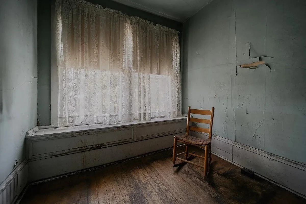 1897 Victorian house Rogersville Tennessee - 67 - room.webp