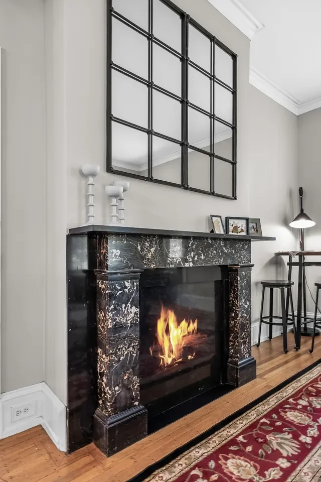 1840 Italianate house Chesterfield New Jersey - 14 - billiard room.webp