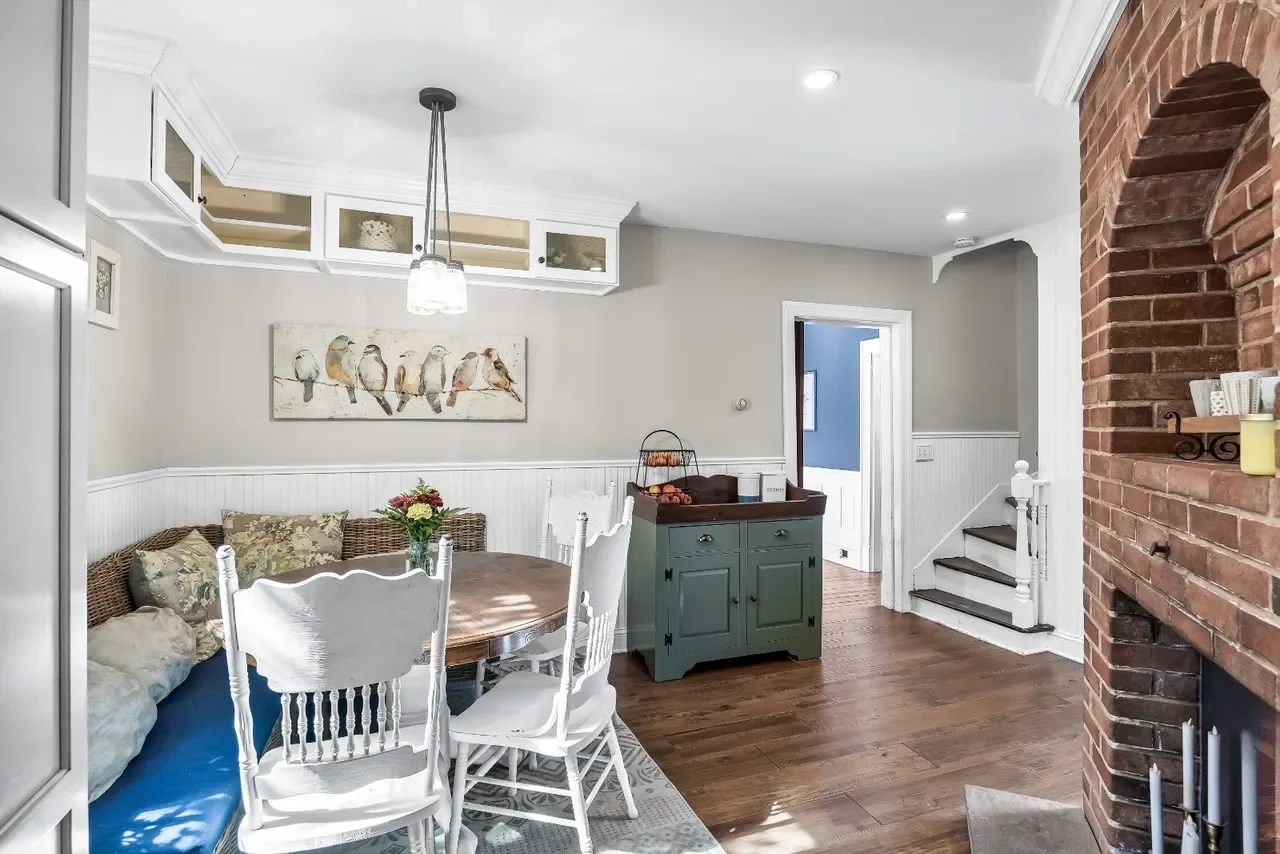 1840 Italianate house Chesterfield New Jersey - 28 - kitchen.webp