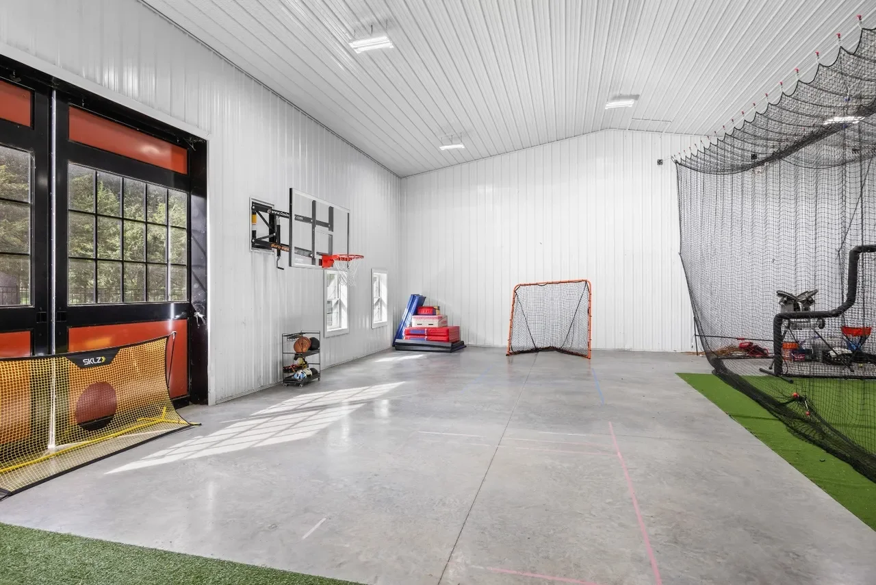 1840 Italianate house Chesterfield New Jersey - 82 - gym.webp