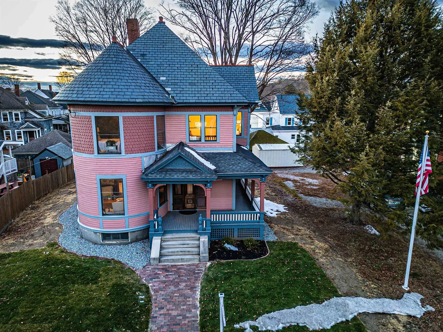 The Stephen and Maria Mansfield House, 1888 Queen Anne style in Nashua, New Hampshire - $975k