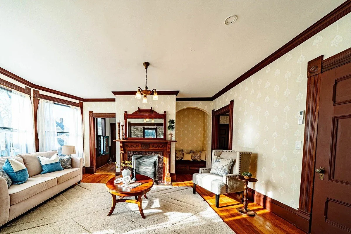 The Stephen and Maria Mansfield House 1888 Queen Anne Nashua New Hampshire - 19 - living room.webp