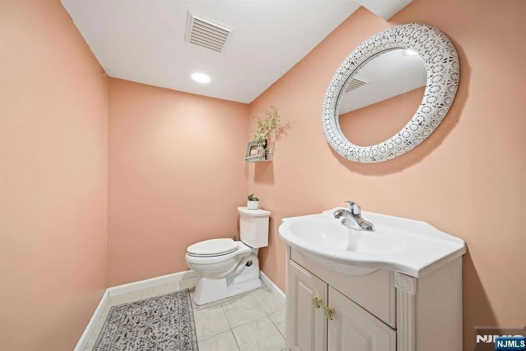 1917 Center Hall Colonial house Nutley Township New Jersey - 39 - bathroom.jpg